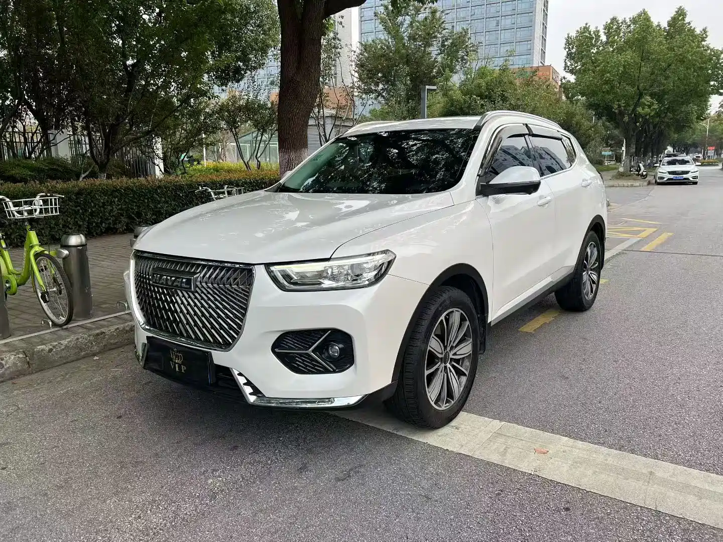 Photo 1 - Haval H6