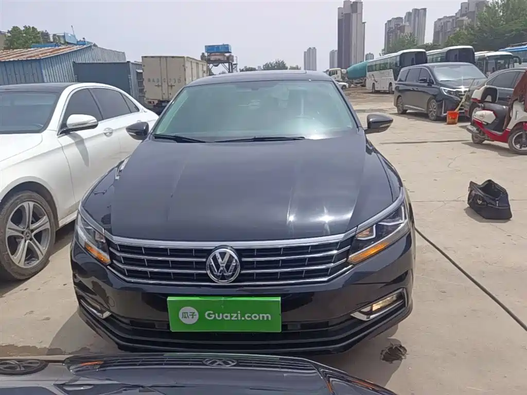 Volkswagen Passat 2017 330TSI DSG Prestige фото 3