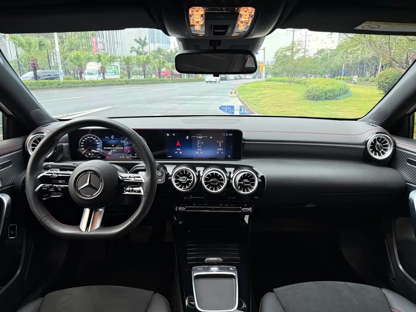 Mercedes-Benz A-Class 2025 A 200 L Fashion Edition фото 14