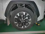 Photo 8 - Toyota Wildlander
