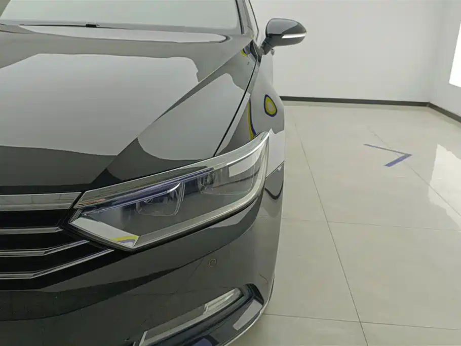Volkswagen Magotan 2018 280TSI DSG Leading фото 5