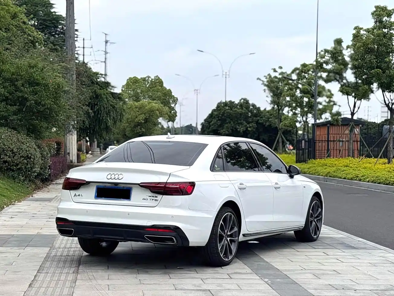 Audi A4L 2024 40 TFSI Fashion Dynamic фото 3
