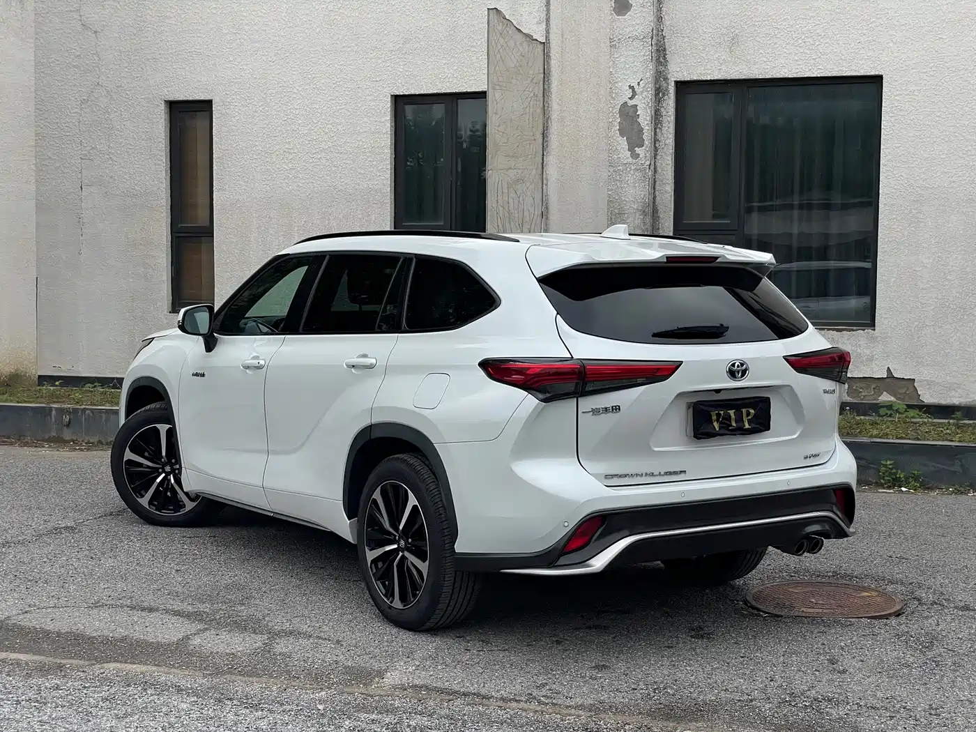 Toyota Crown Kluger 2022 2.5L HEV 4WD Premium Edition фото 4