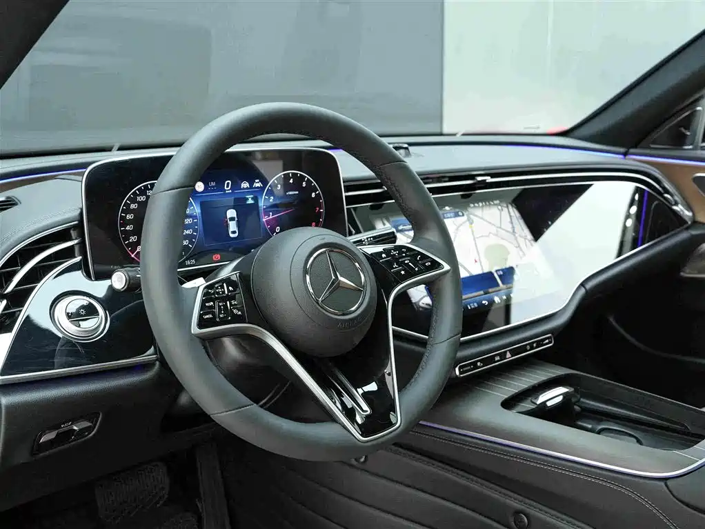 Mercedes-Benz E-Class 2026 2025 E 300 L Premium