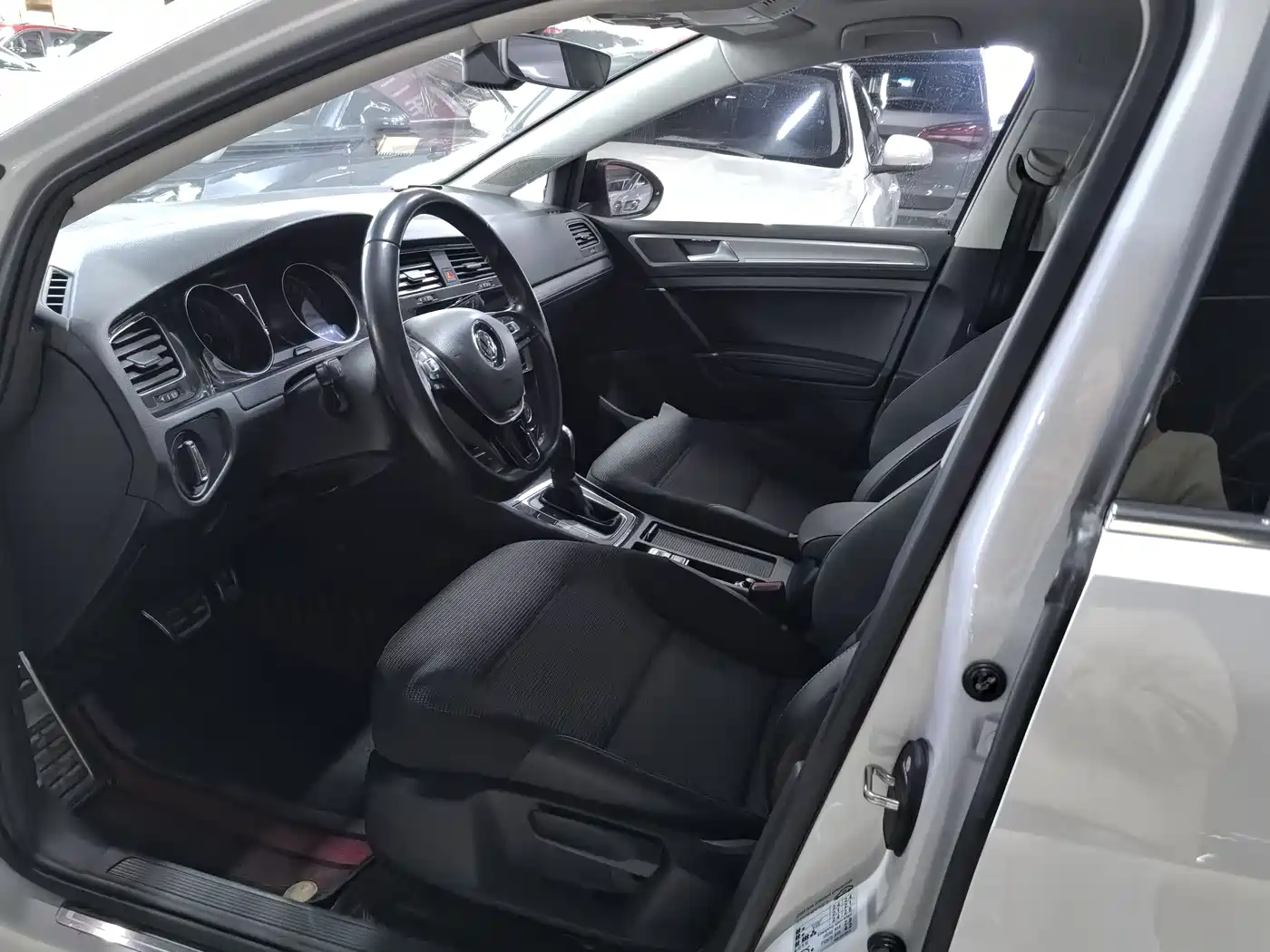 Volkswagen Golf 2020 280TSI DSG Comfort фото 7