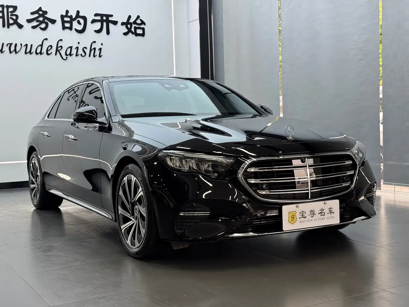 Mercedes-Benz E-Class 2024 Model E 300 L Luxury фото 3