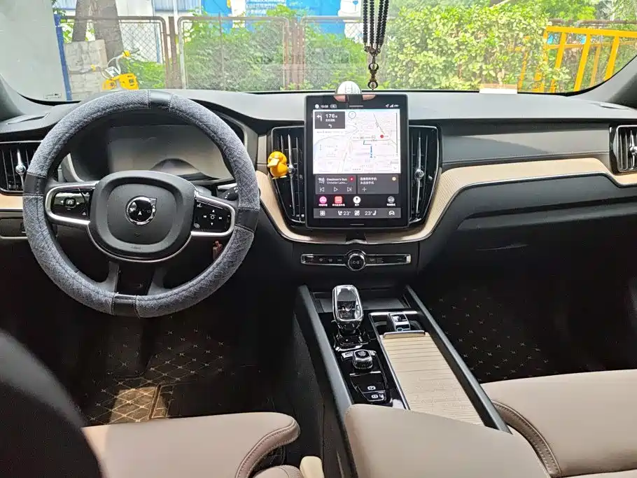 Volvo XC60 2026 2026 Model B5 AWD Premium Luxury