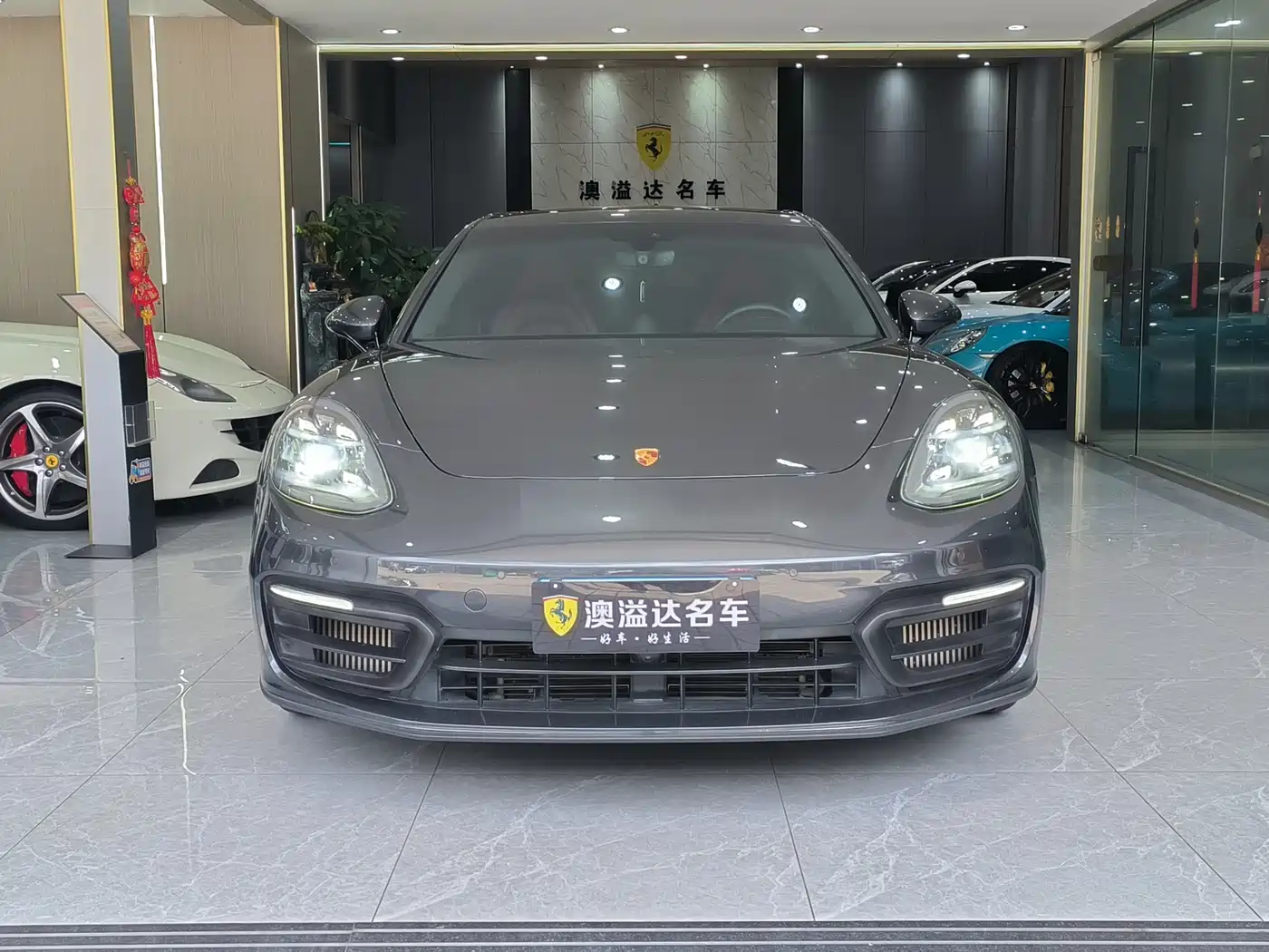 Porsche Panamera 2022 Panamera 4 Executive Long Wheelbase 2.9T фото 3
