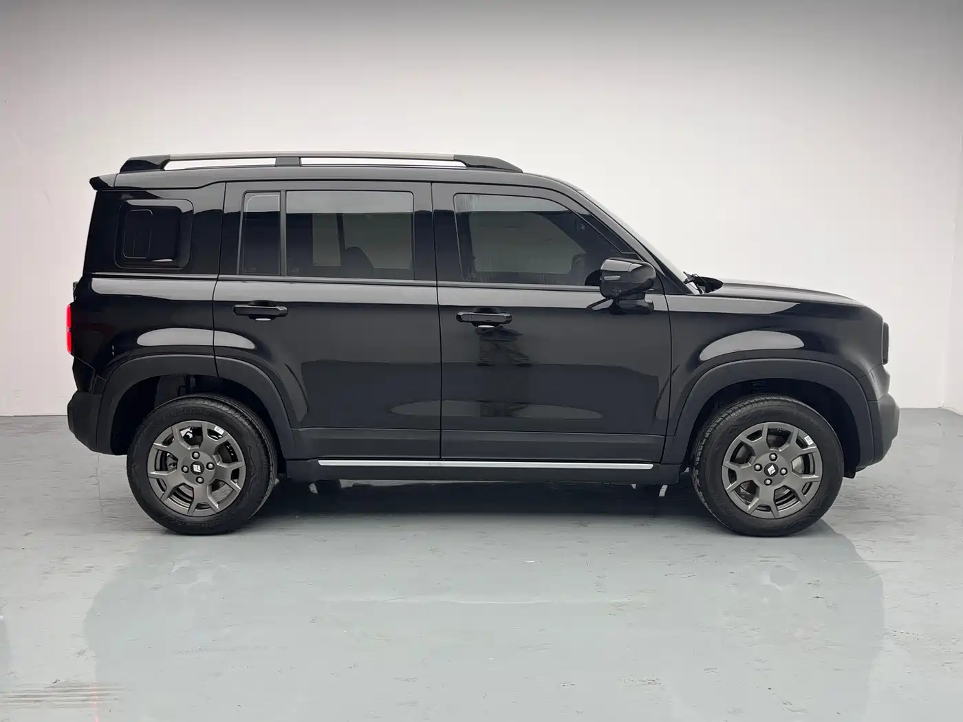 BAOJUN YUE ALSO PLUS