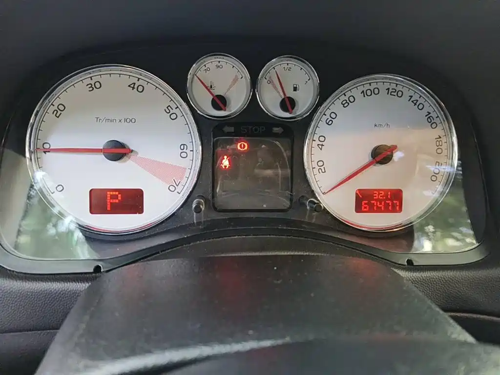 Peugeot 307 2010 2010 Model Sedan 1.6L Automatic Luxury Edition