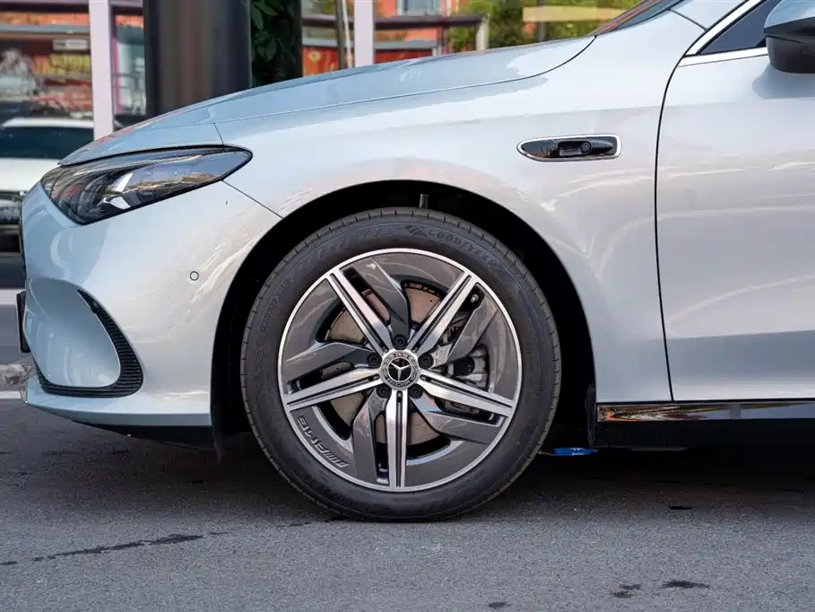 Mercedes-Benz CLA New Energy 2025 300L Dynamic Version фото 15