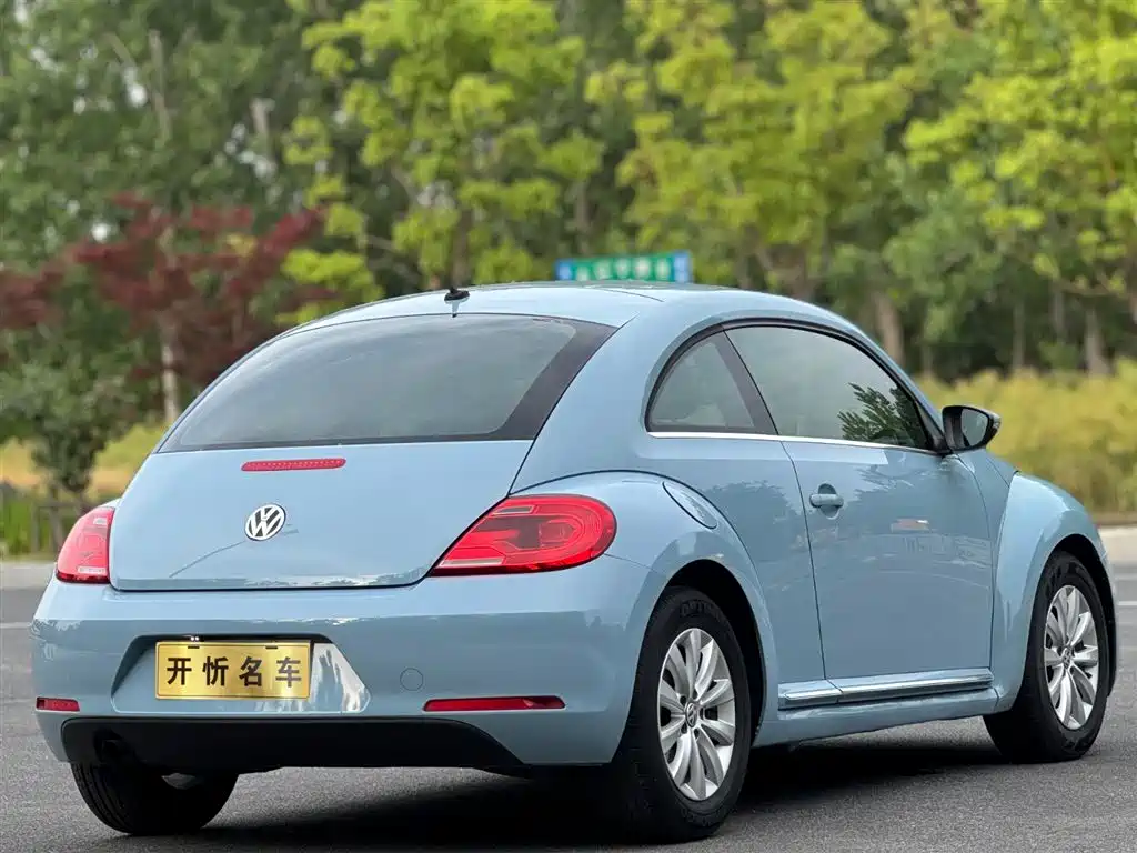 Volkswagen Beetle 2015 180TSI фото 3