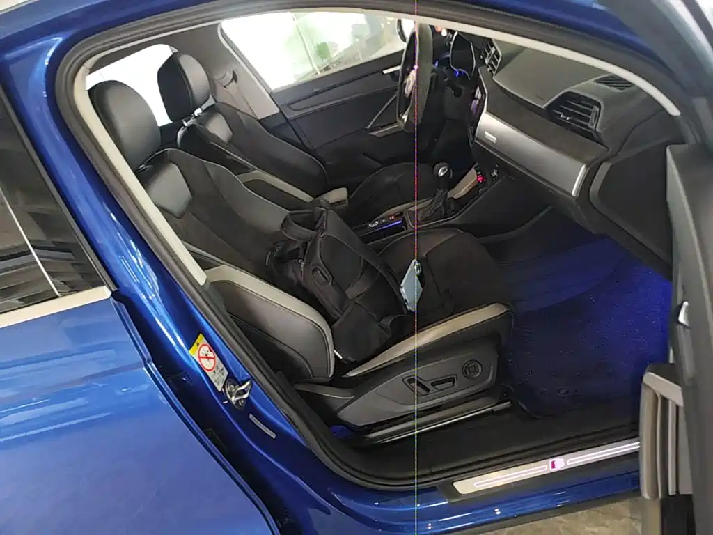 Фото 25 - Audi Q3