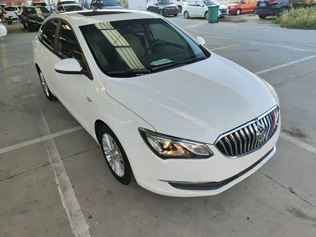 Фото 4 - Buick Excelle