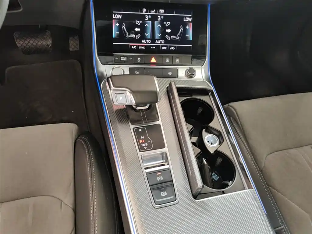 Audi A6L 2020 45 TFSI Premium Dynamic фото 14