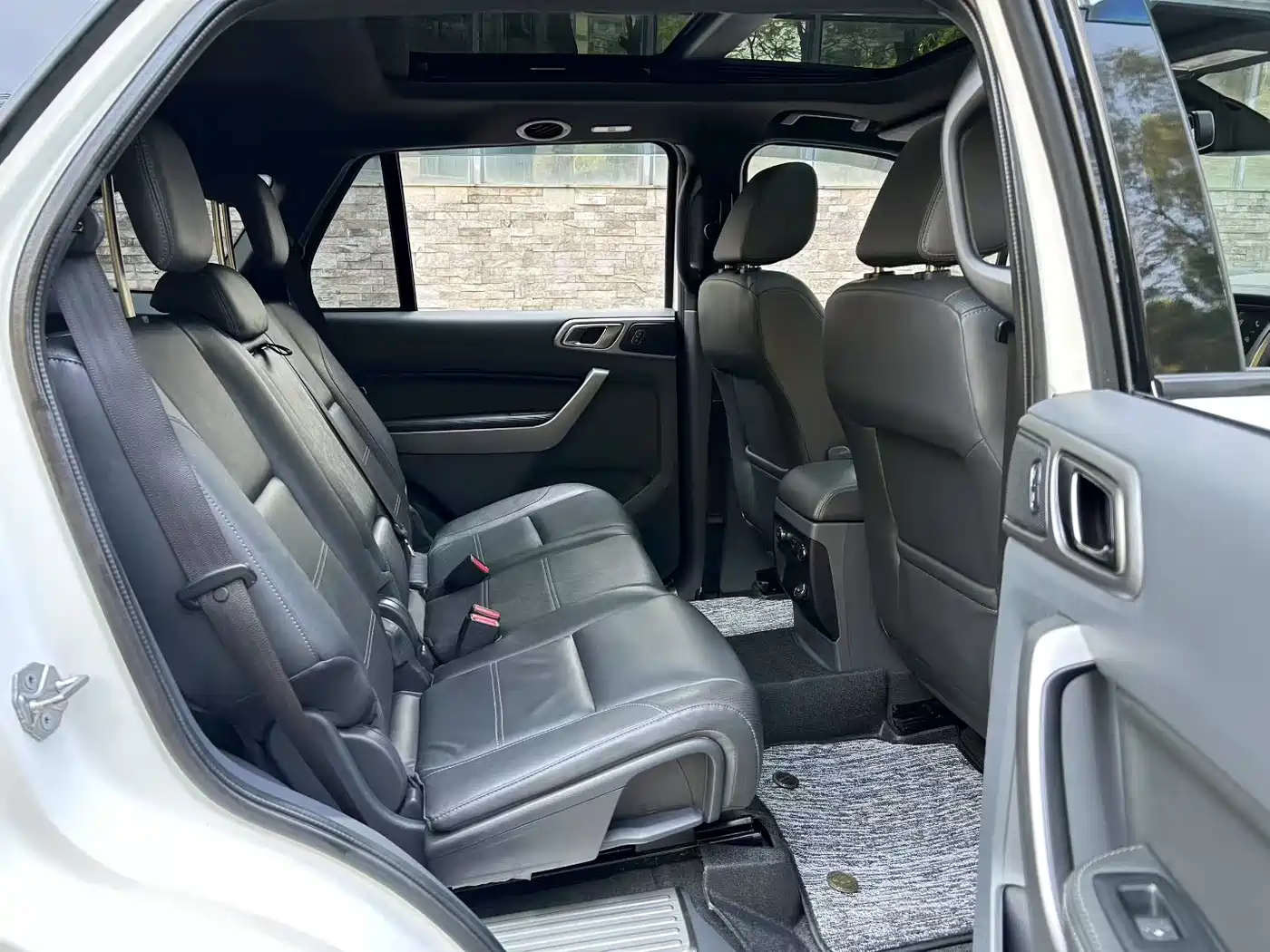 Ford Everest 2017 2017 2.0T Gasoline Automatic 4WD Luxury Edition 5-Seater