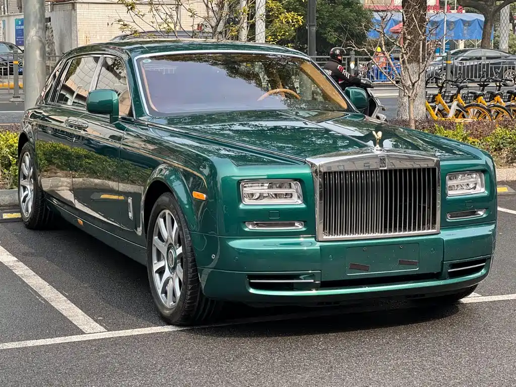Rolls-Royce Phantom 2014 2013 6.7L Extended Wheelbase (EWB)