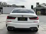 Photo 9 - BMW 3 Series