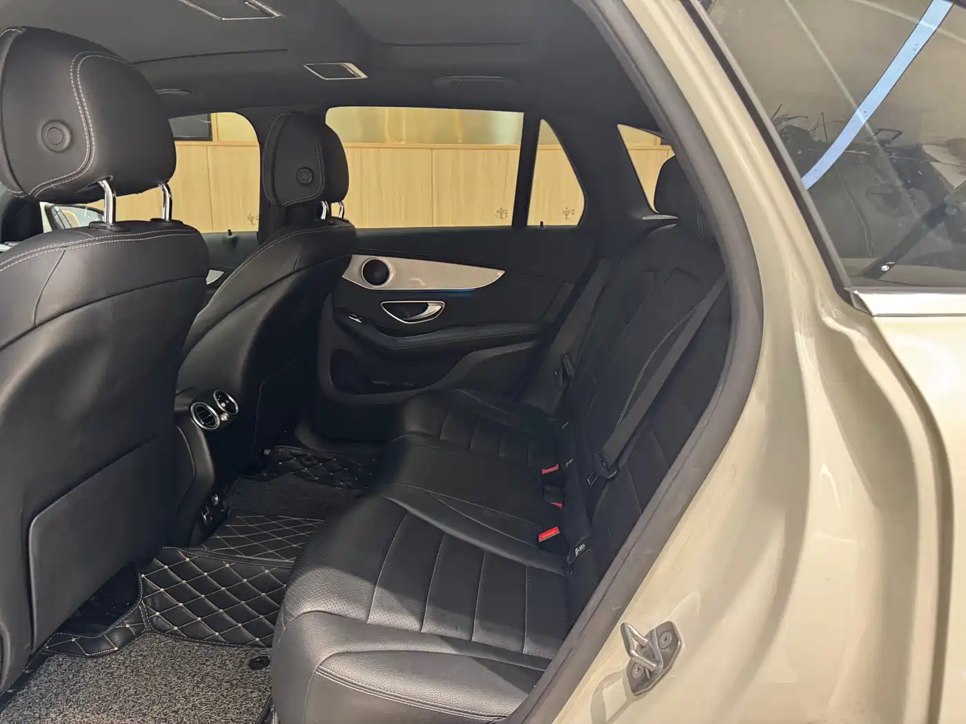 Mercedes-Benz GLC 2019 Model GLC 200 L 4MATIC фото 11