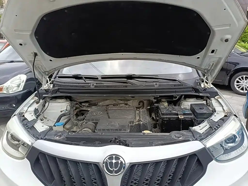 Zhonghua V3 2016 2016 1.5L Manual Comfort