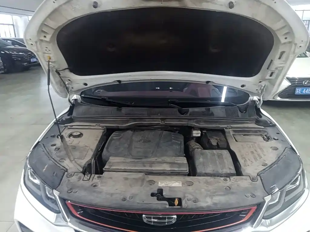 Geely Coolray 2019 2019 Sport 260T DCT Battle China VI