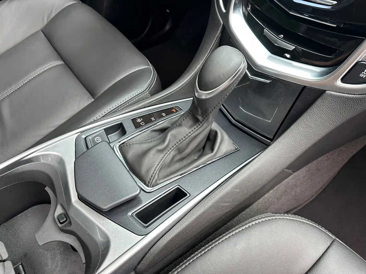 Photo 34 - Cadillac SRX