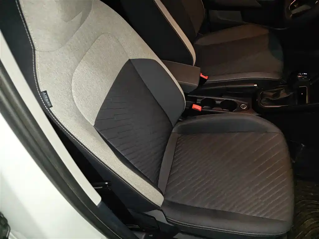 Volkswagen Lavida 2023 New Sharp 1.5L Auto Premium Edition фото 20