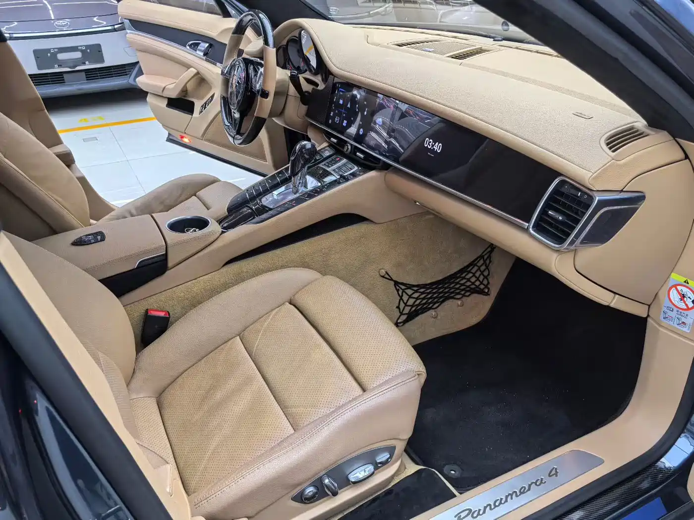 Photo 9 - Porsche Panamera