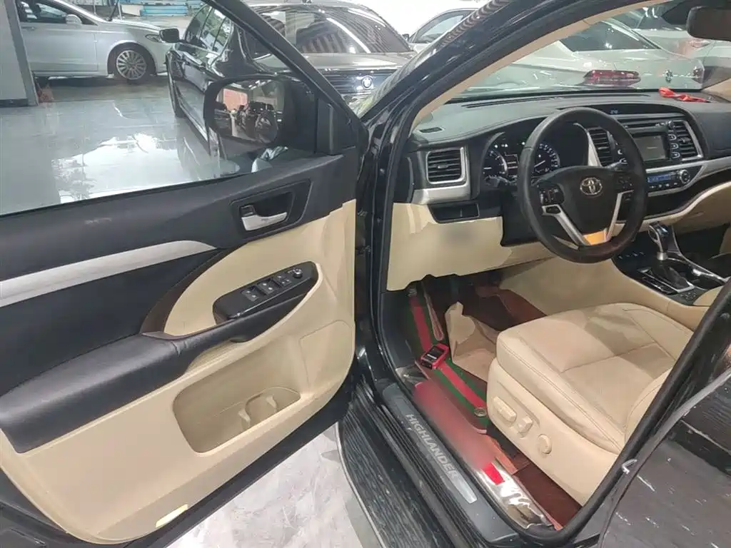 Toyota Highlander 2018 2.0T 4WD Luxury 7-seater (China V) фото 16