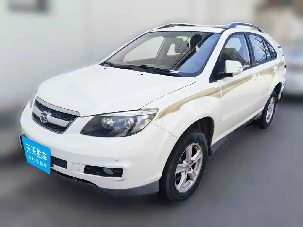 BYD S6 2014 2014 Model 1.5TI Manual Premium 5-Seater