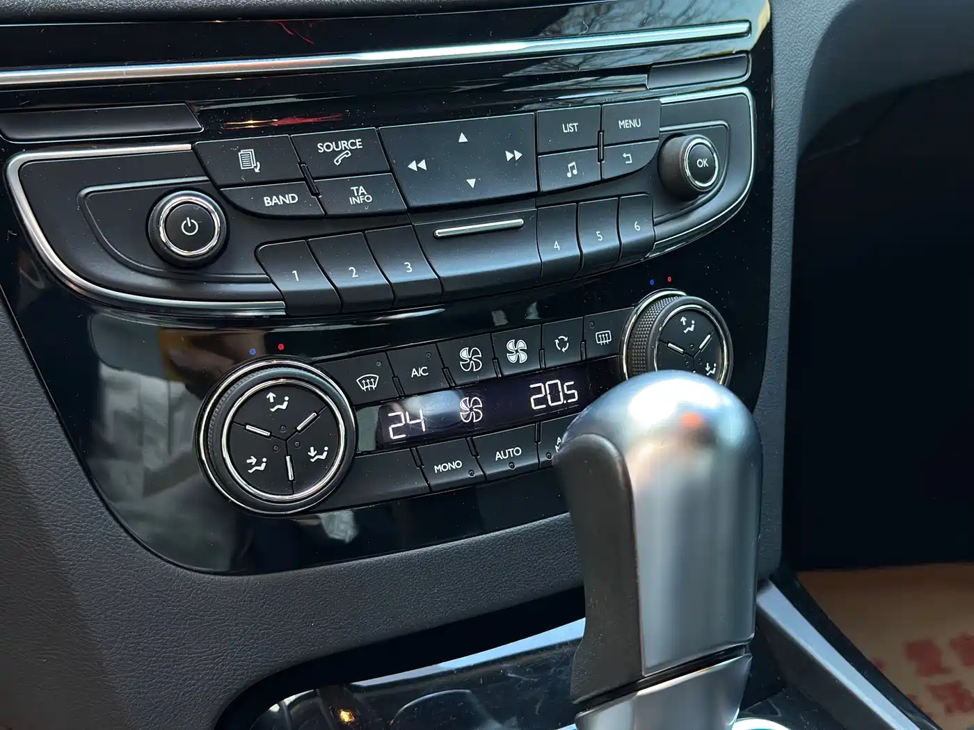 Peugeot 508 2015 1.6THP Auto Excellence Edition фото 17
