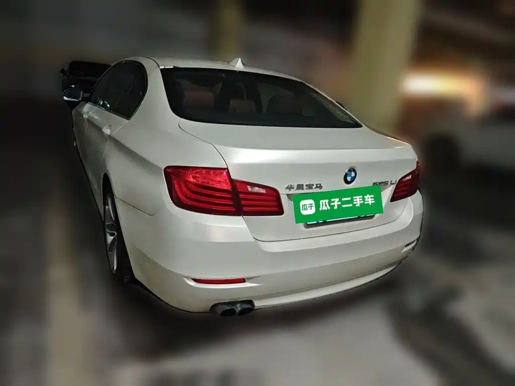 صورة 3 - BMW 5 Series