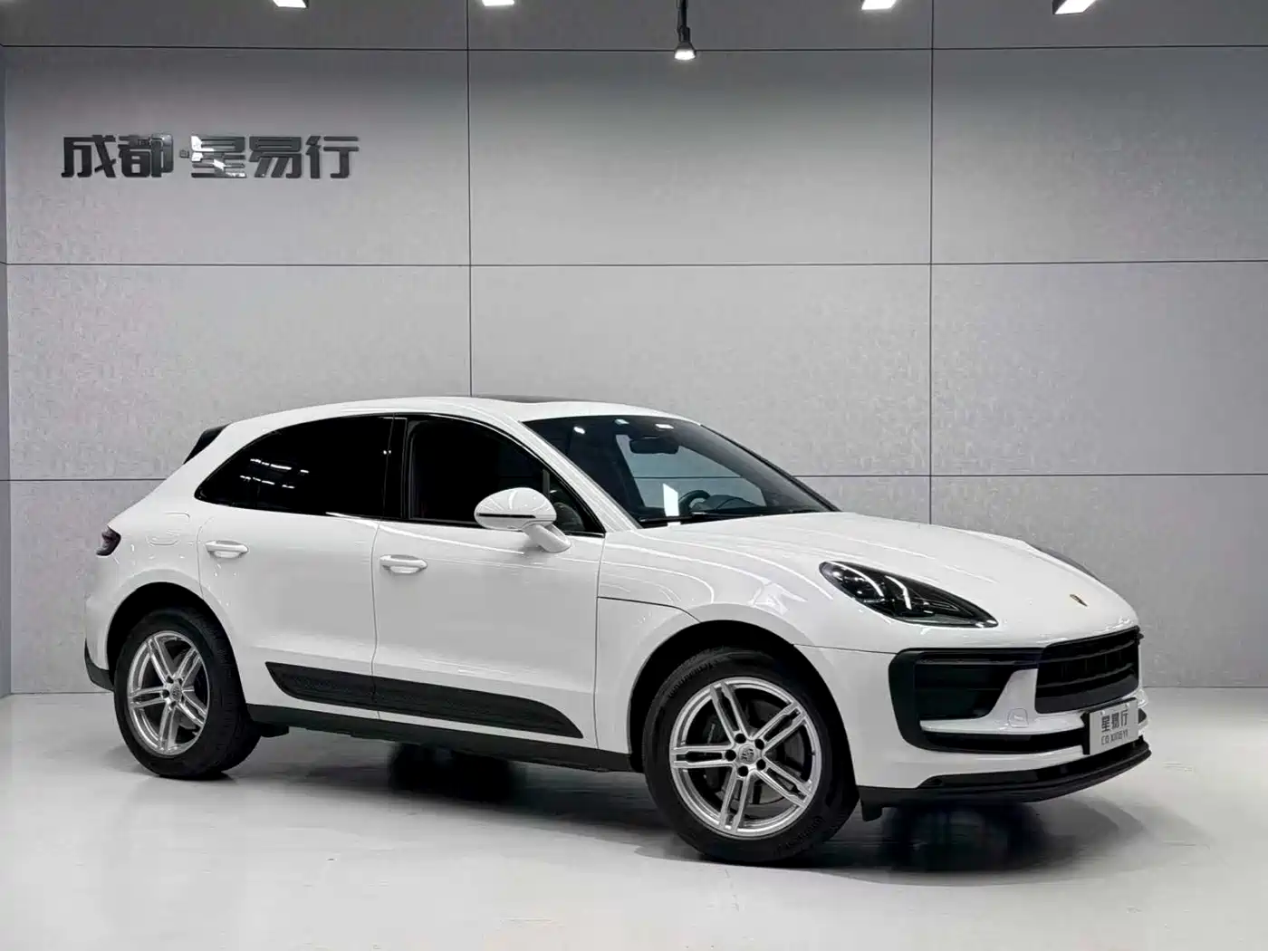 Porsche Macan 2023 Macan 2.0T фото 8