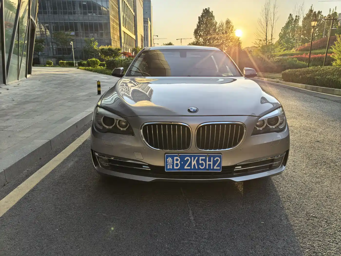 BMW 7 Series 2013 Model 730Li Luxury фото 2