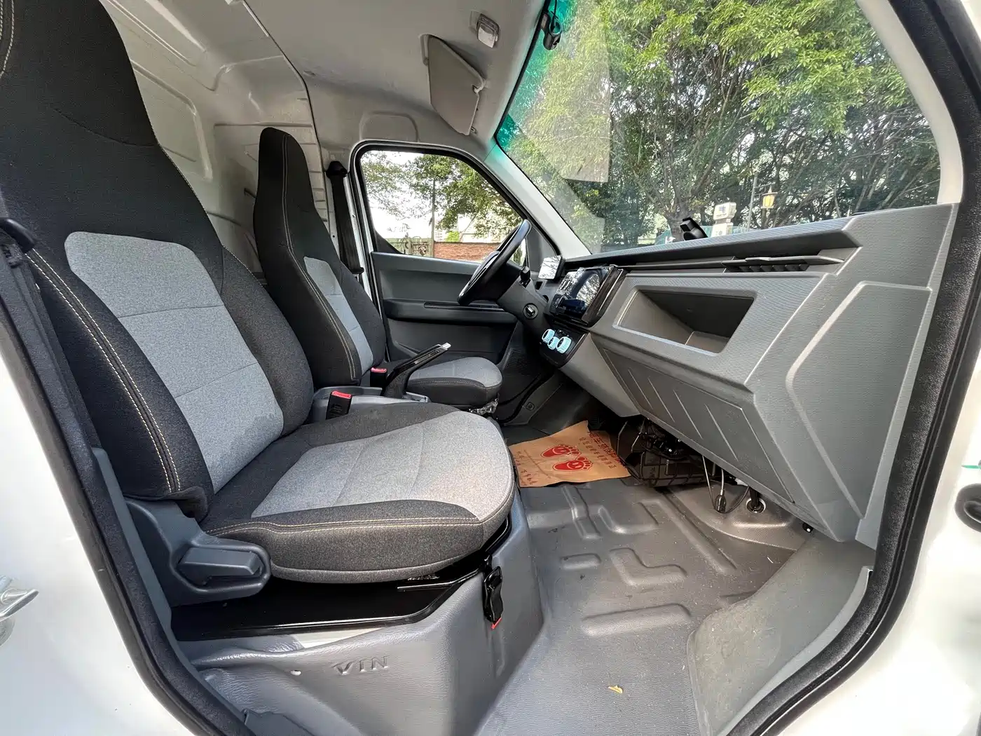 Yuan Cheng FarStar V 2024 2023 Model V6E CATL 41.86kWh Value Edition