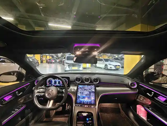 Mercedes-Benz C-Class 2024 Second Facelift C 260 L Night Edition Sport — фото 5