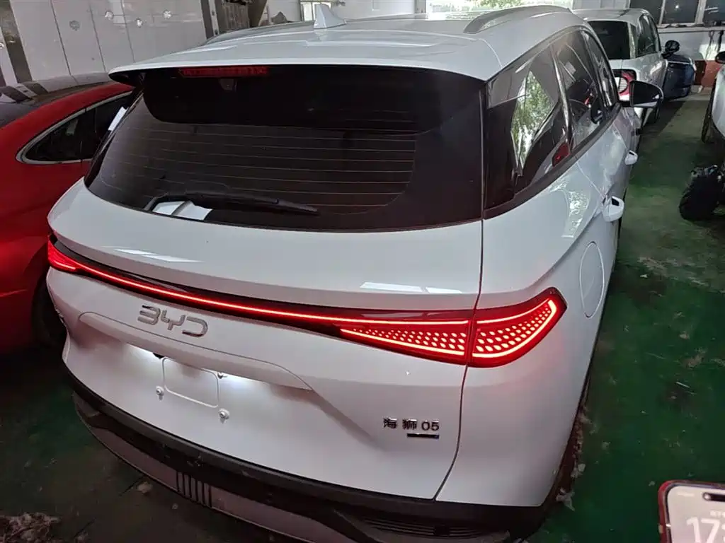 BYD Seal 05 DM-i 2025 DM-i Smart Drive Edition 115KM Flagship фото 4