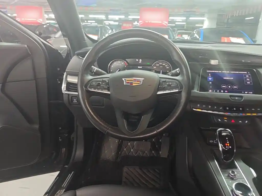 Cadillac XT4 2023 2023 Model Year 28T Two-Wheel Drive Luxury Model