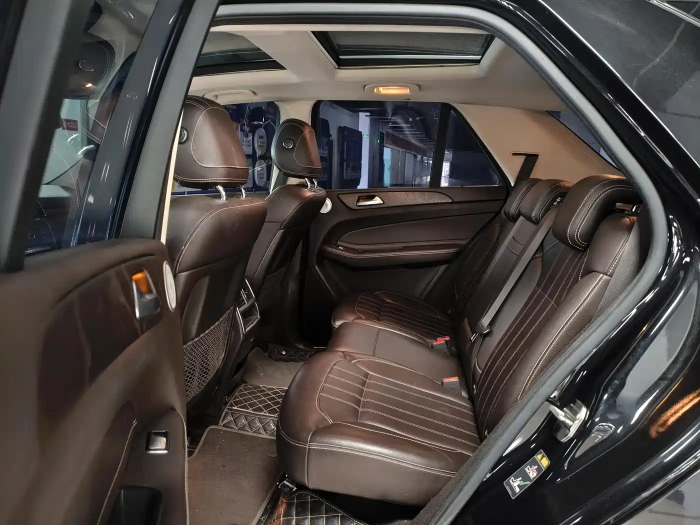 Mercedes-Benz GLE 2016 GLE 320 4MATIC Luxury фото 10