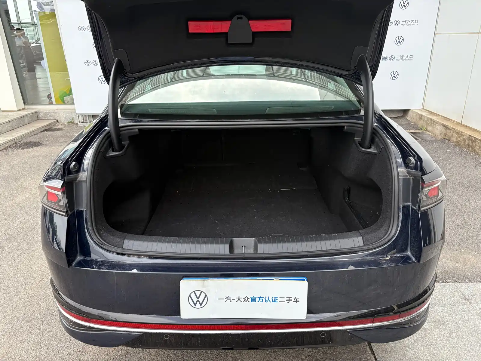 Фото 10 - Volkswagen Magotan