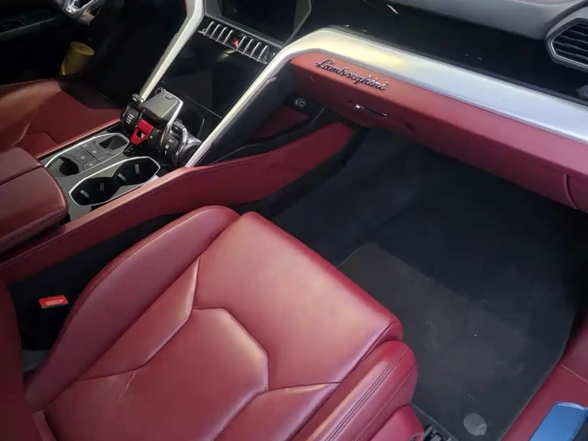 Lamborghini Urus 2018 4.0T V8 фото 2