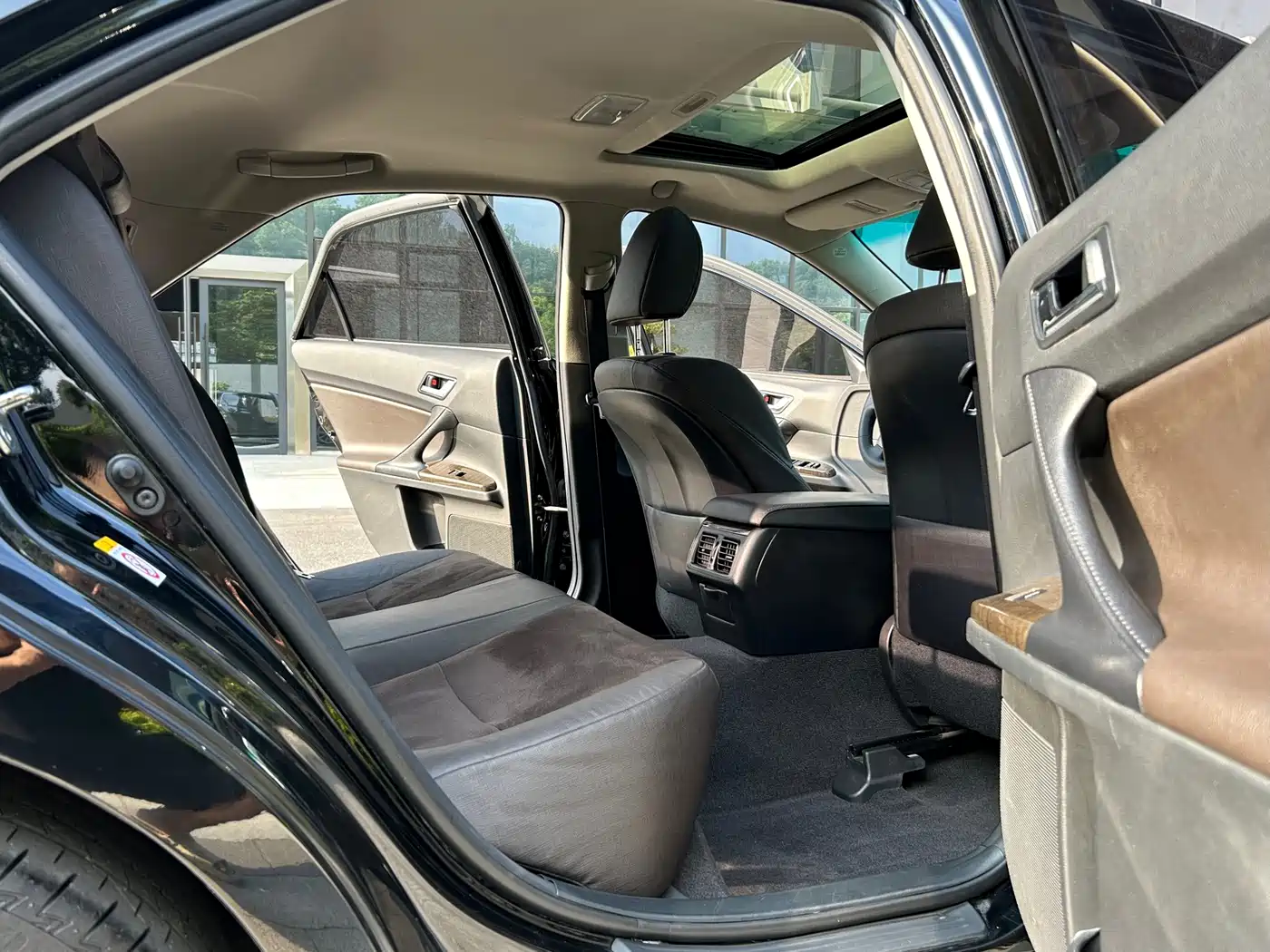 Toyota Reiz 2017 2013 2.5V Premium Edition