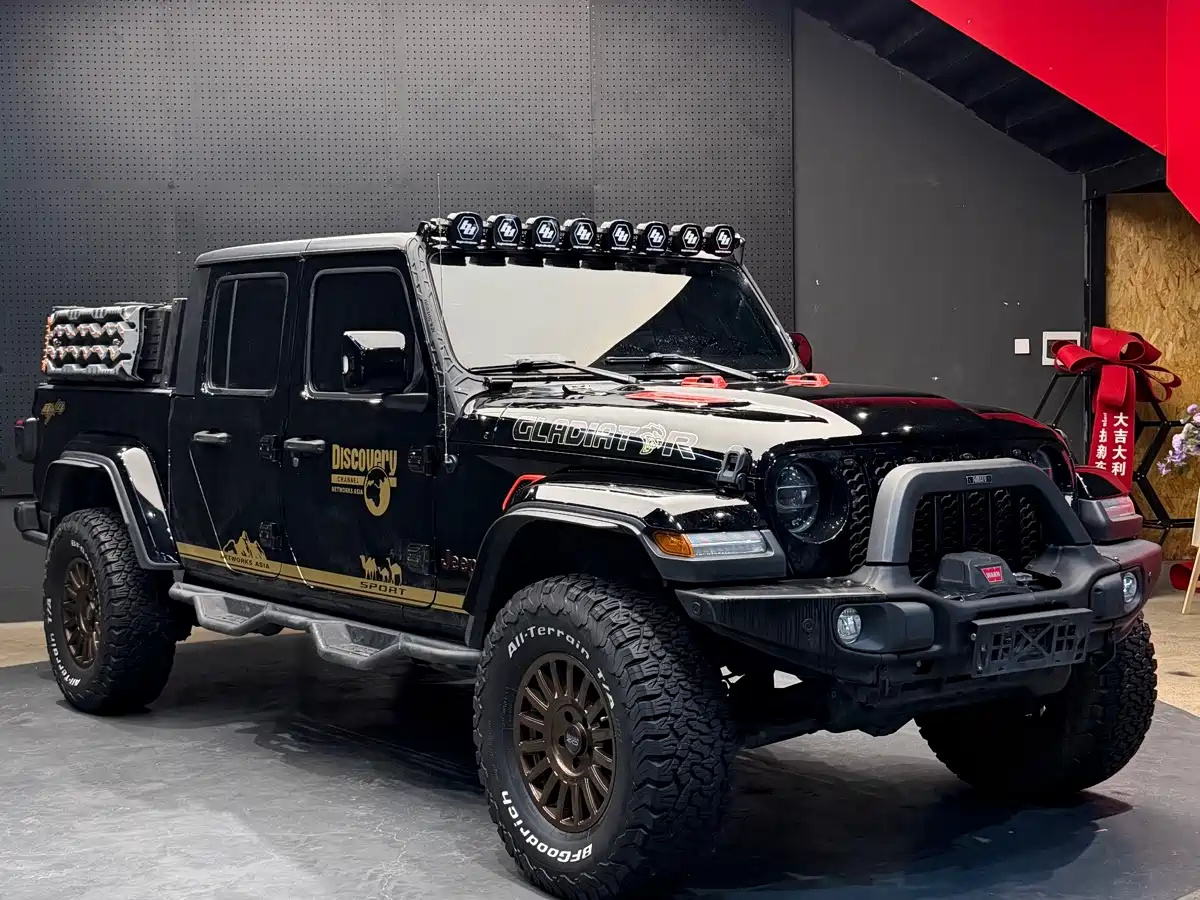 Фото 2 - Jeep Gladiator