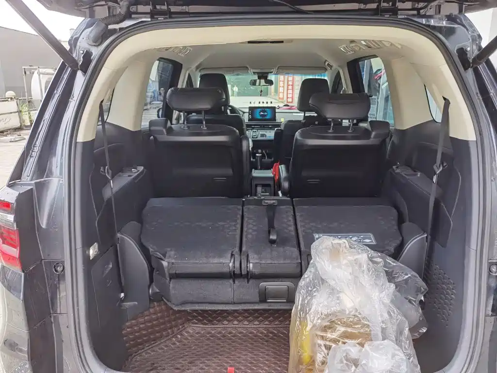 Photo 9 - Honda Odyssey