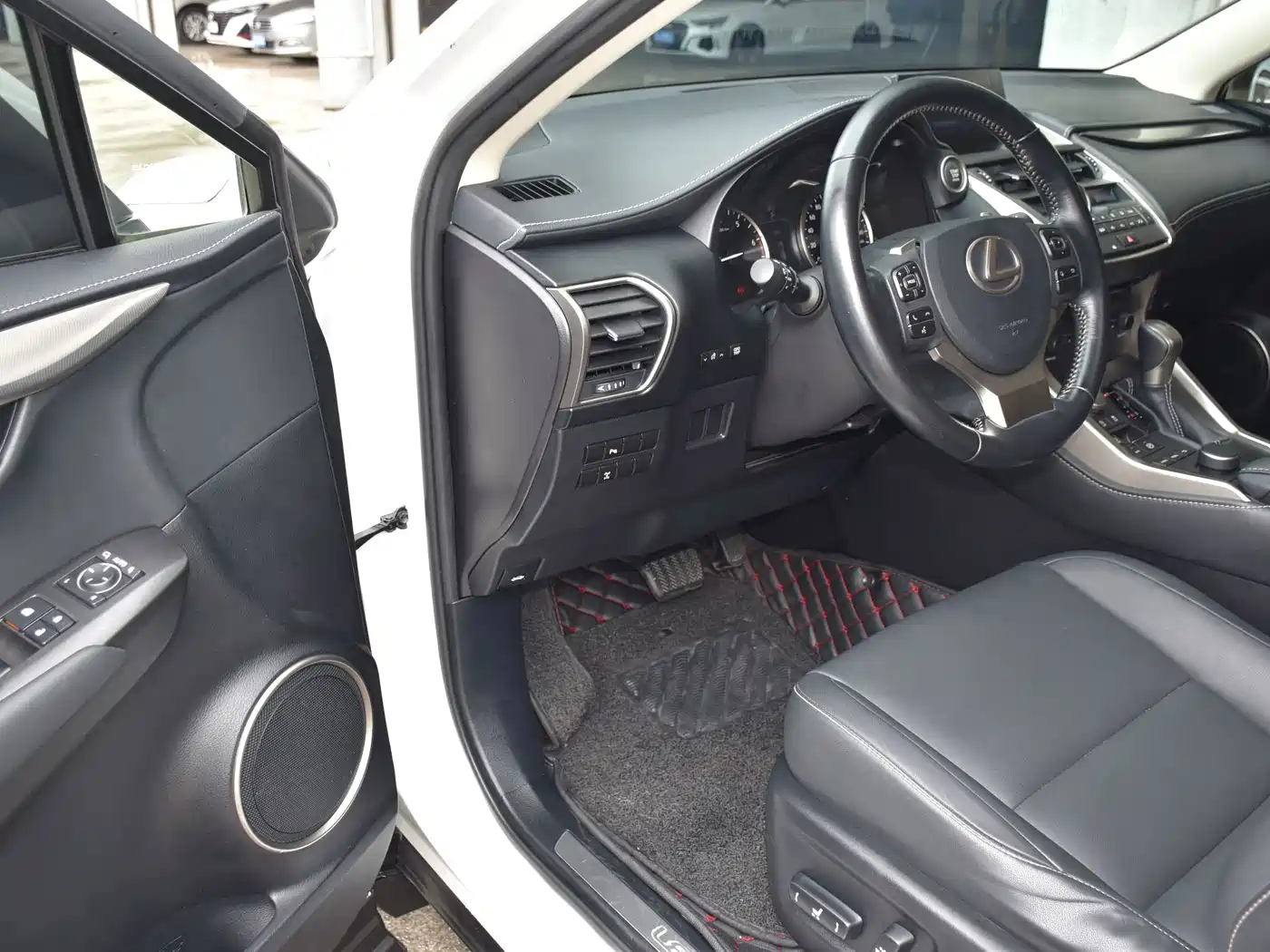 Фото 7 - Lexus NX