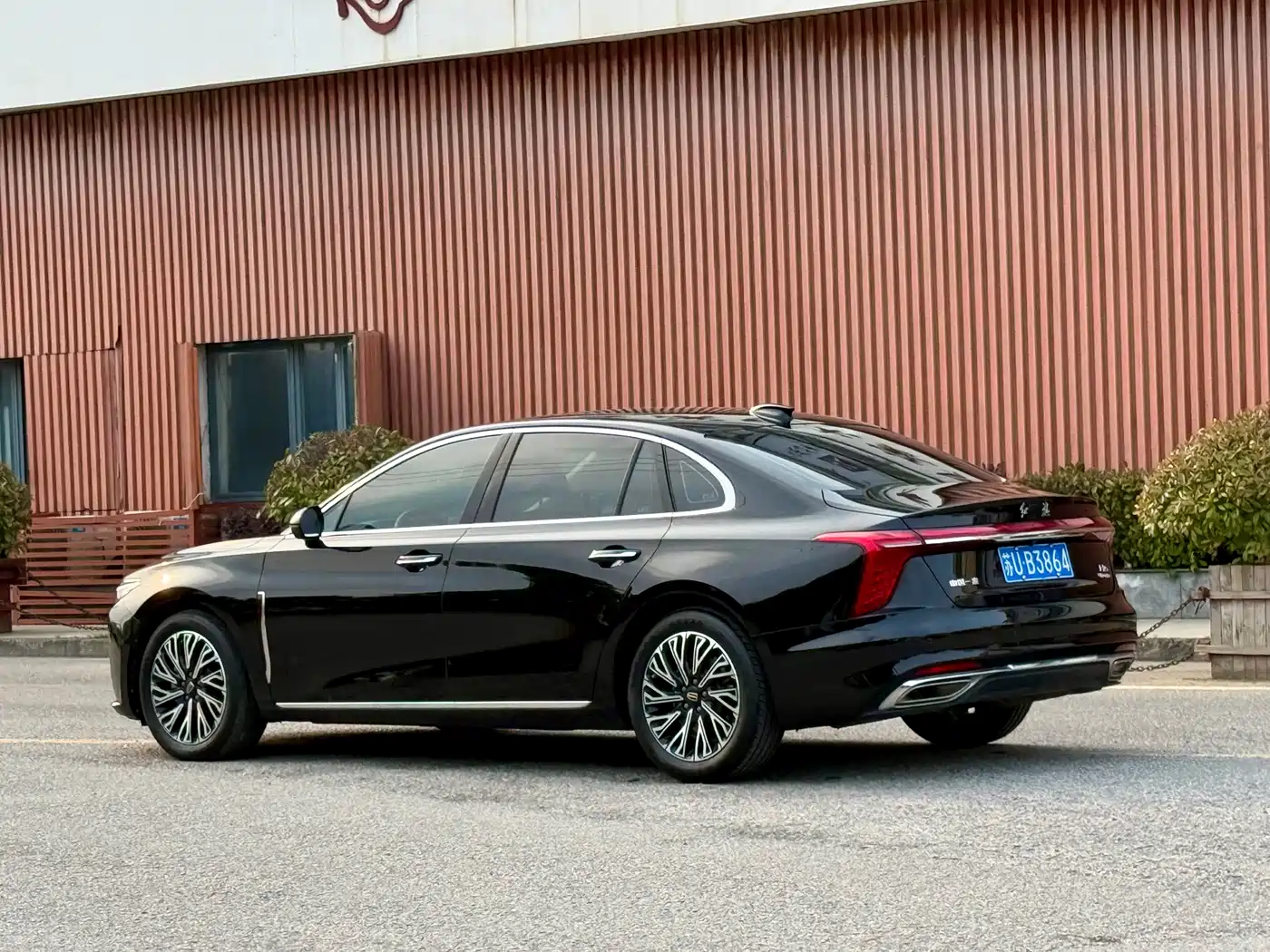 Hongqi H5 2024 2.0T Automatic Smart Connect Flag Smooth Edition фото 5