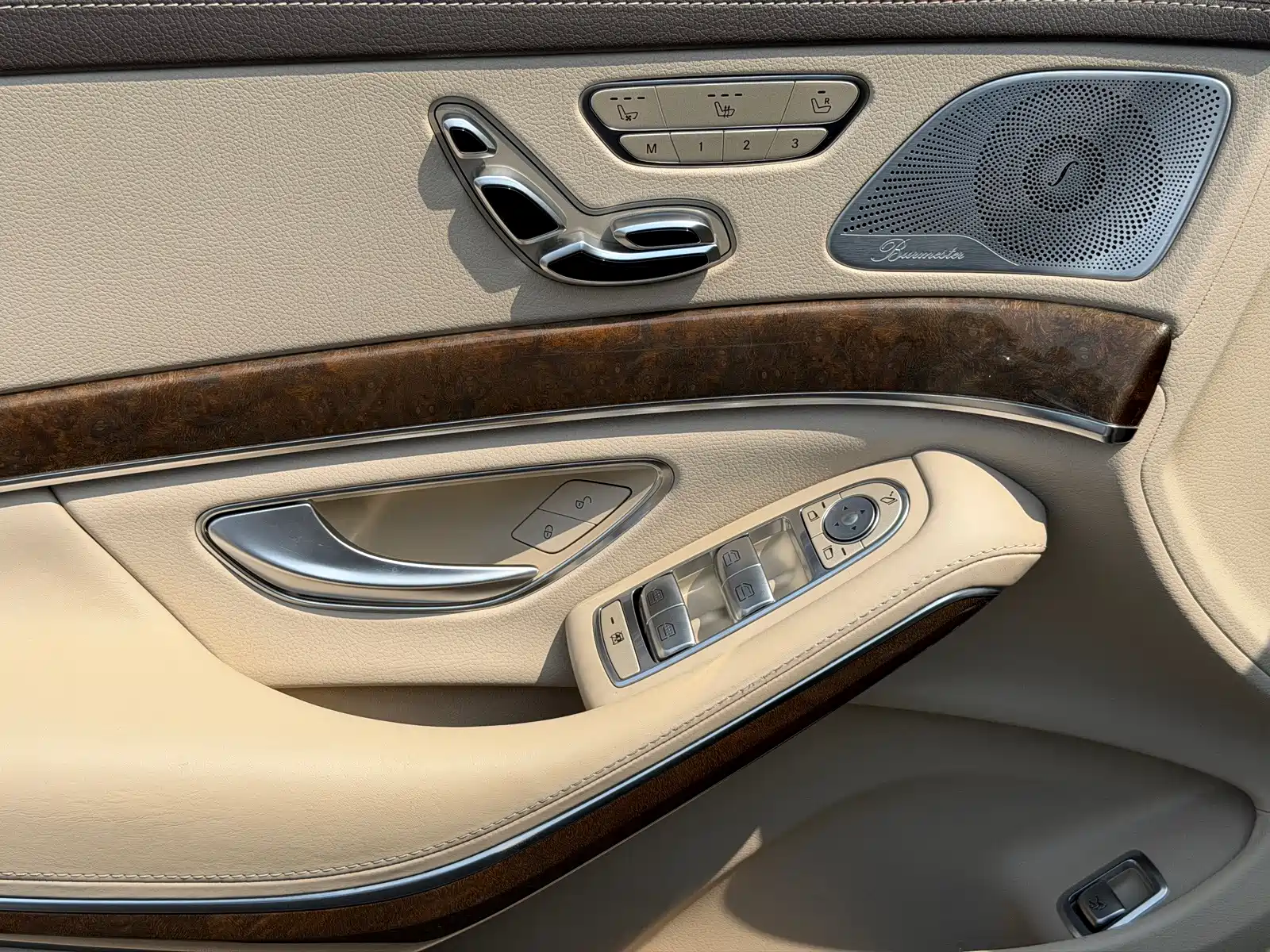 Фото 16 - Mercedes-Benz S-Class