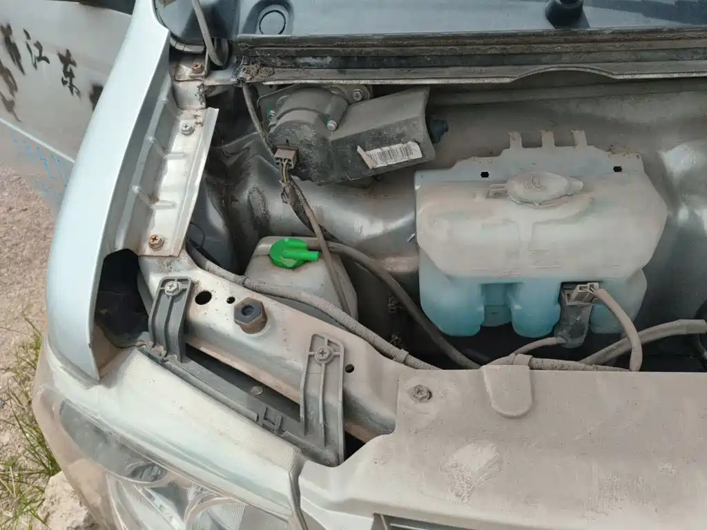 Dongfeng Xiaokang DFSK C31 2020 2018 1.5L Facelift Standard China V DK15
