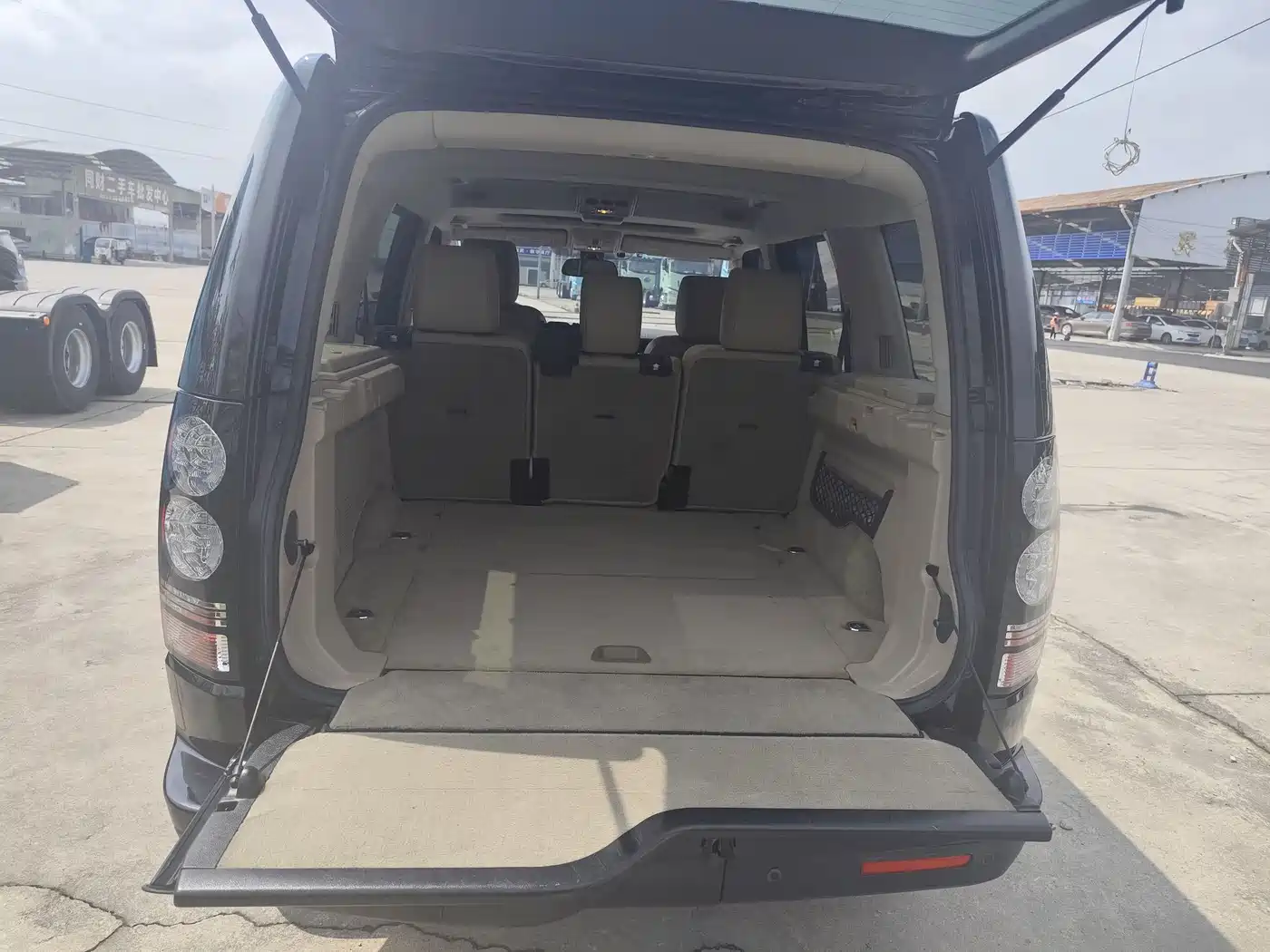 Land Rover Discovery 2012 3.0 SDV6 HSE Diesel фото 13