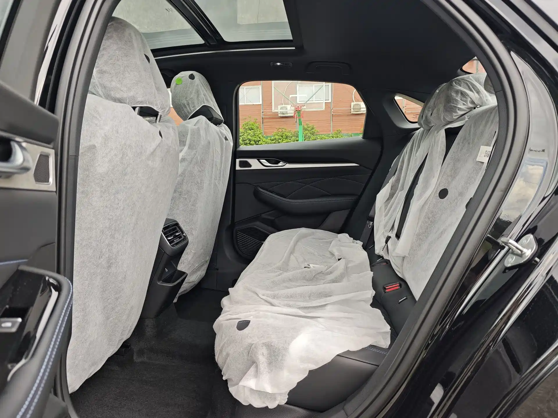 Фото 9 - Geely Preface